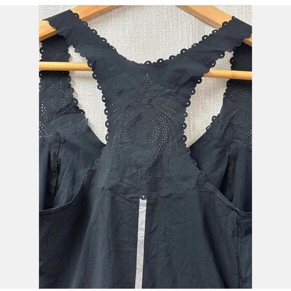 Lululemon Athletica Black Tank Top Wide Straps - Picture 6 of 12